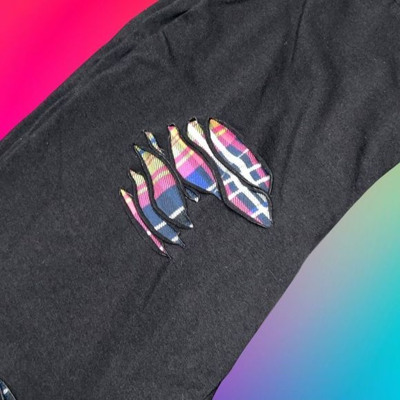 Torrid Signature Hi Waist Slashed Tapered Crop Legging Size 1 - Picture 4 of 4